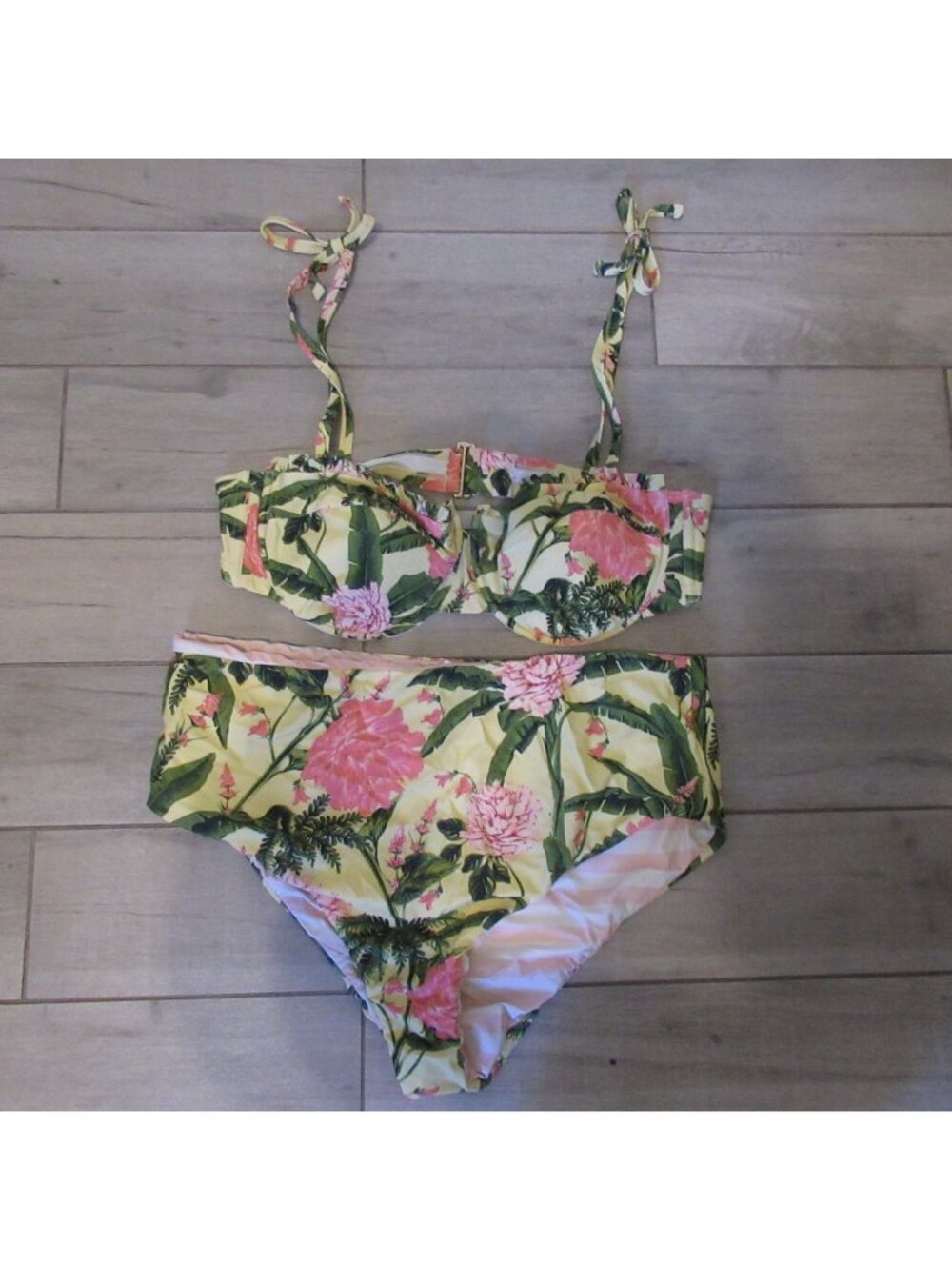 Aguabendita Target Bikini 2X Swimsuit Yellow Floral Stripe Top Bottom Plus Size